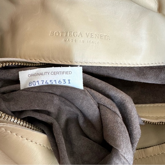 Bottega Veneta Intrecciato Shoulder Bag Large Double Flap - Picture 14 of 17